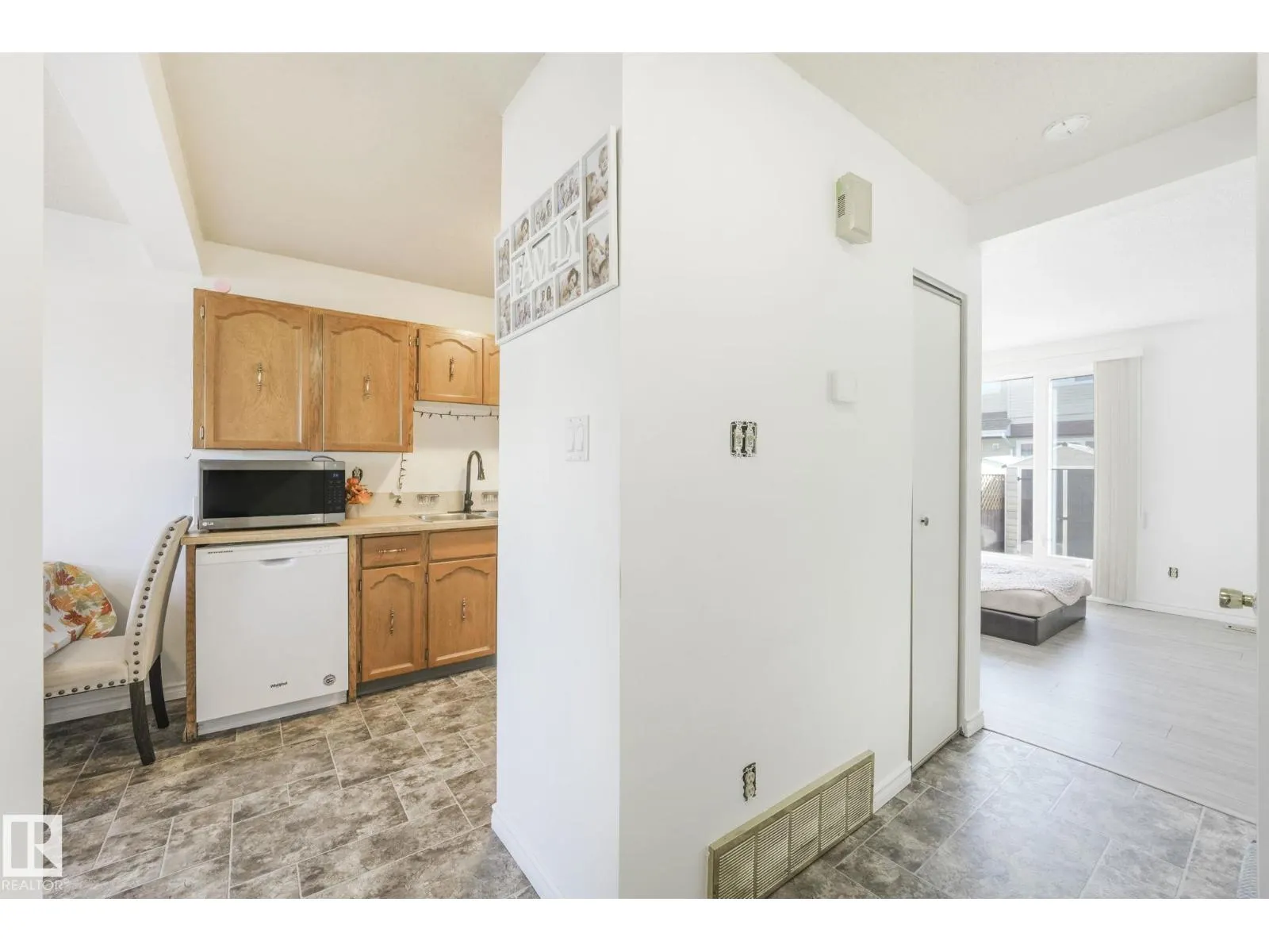 420 CLAREVIEW RD NW