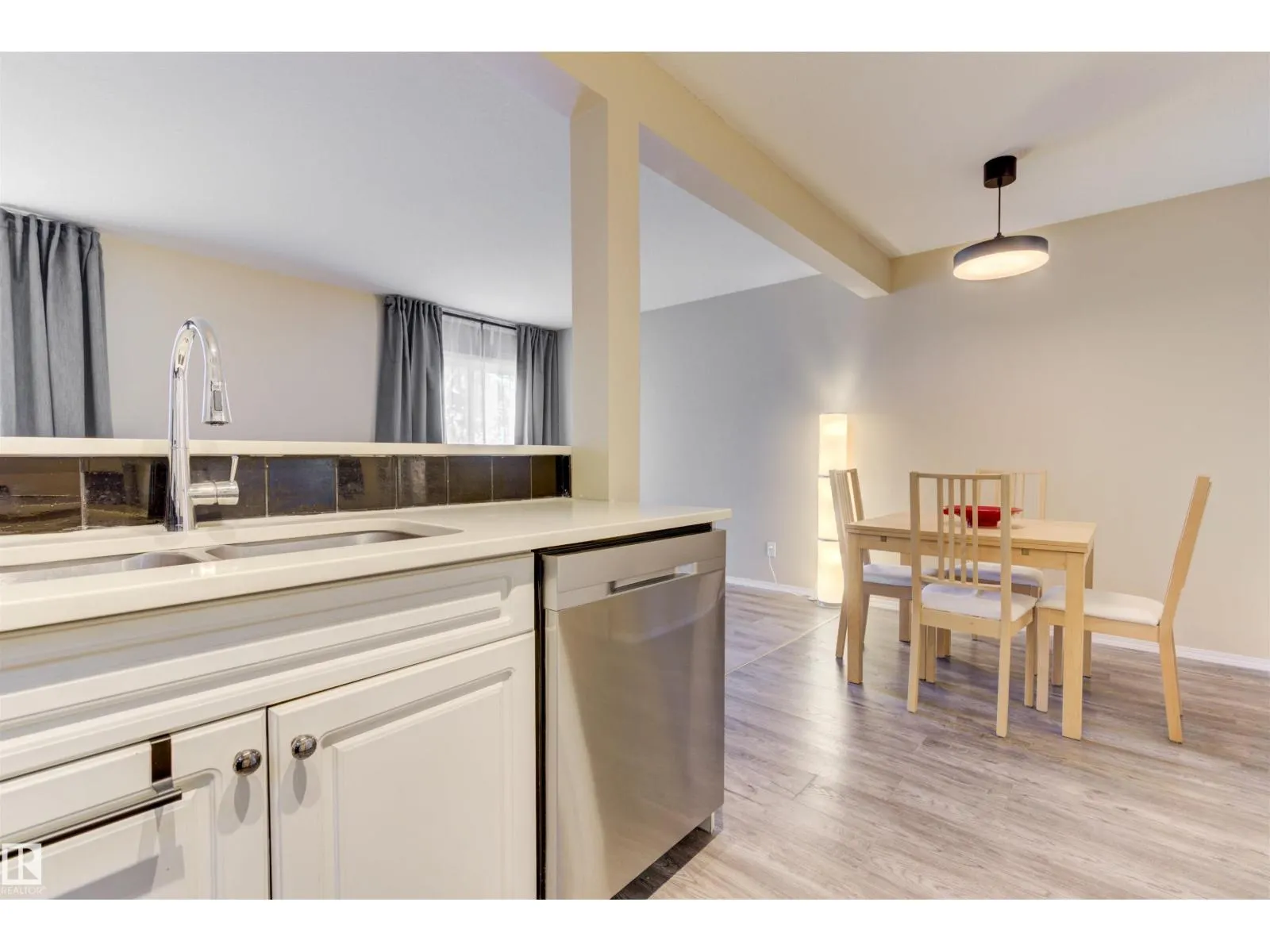 #97 230 EDWARDS DR SW