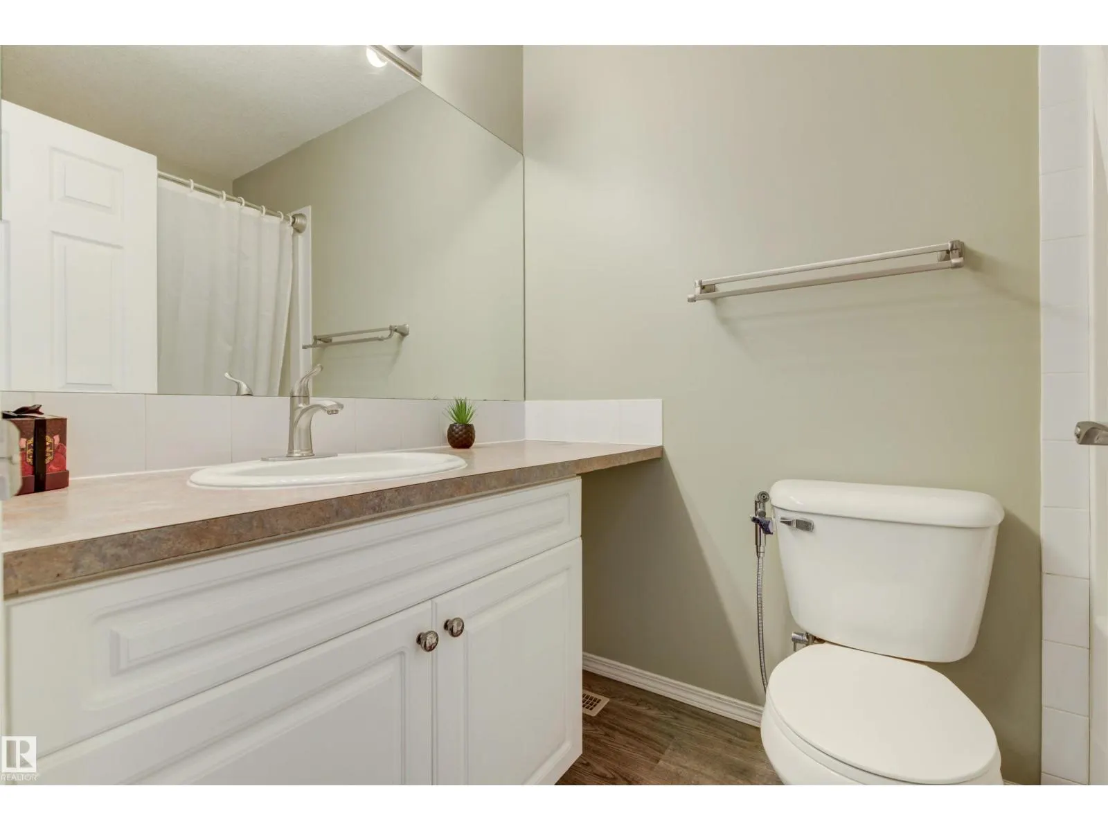 #97 230 EDWARDS DR SW
