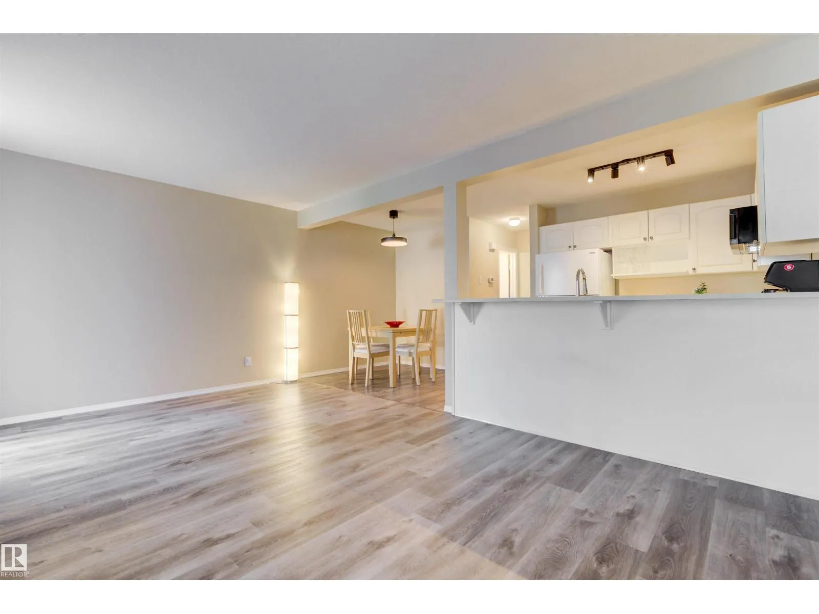 #97 230 EDWARDS DR SW