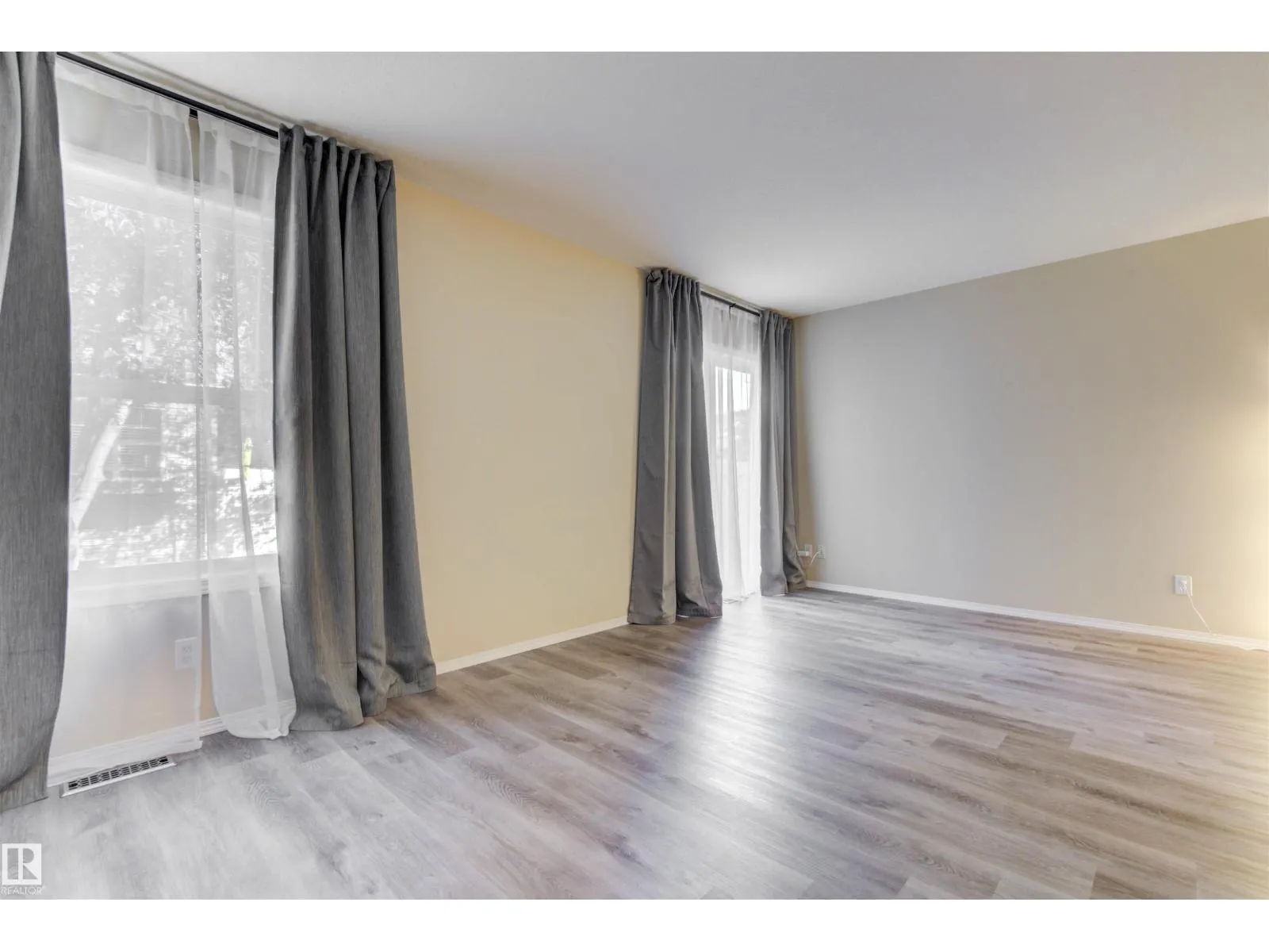 #97 230 EDWARDS DR SW