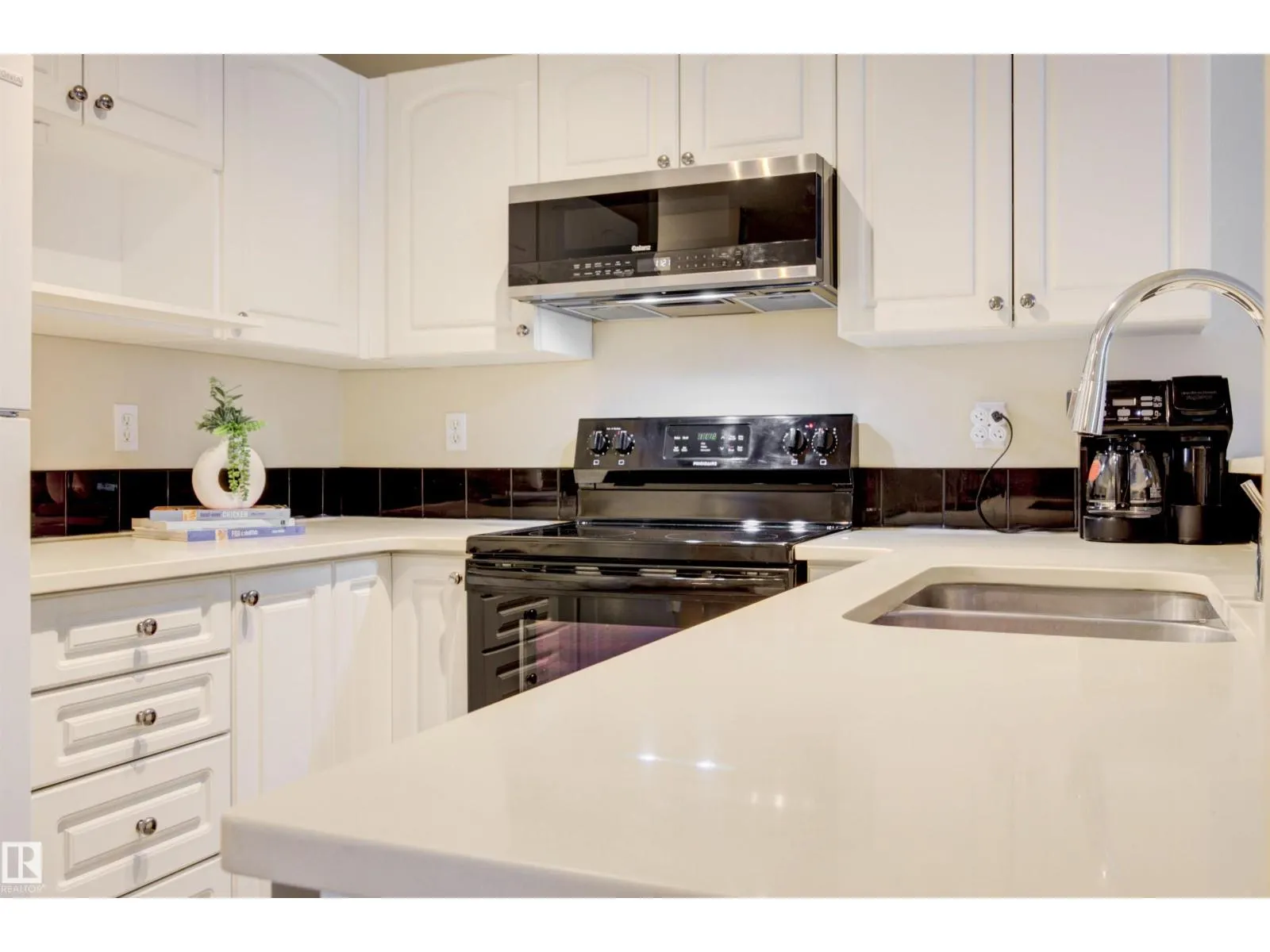 #97 230 EDWARDS DR SW