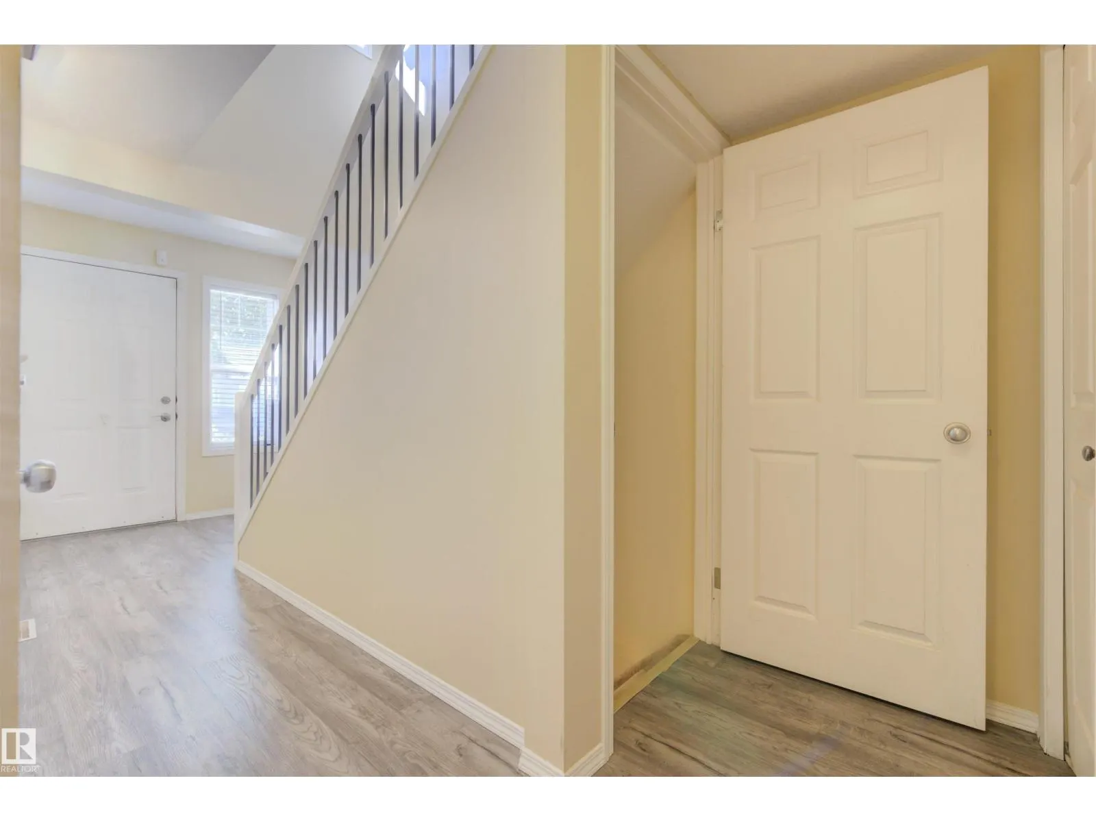 #97 230 EDWARDS DR SW