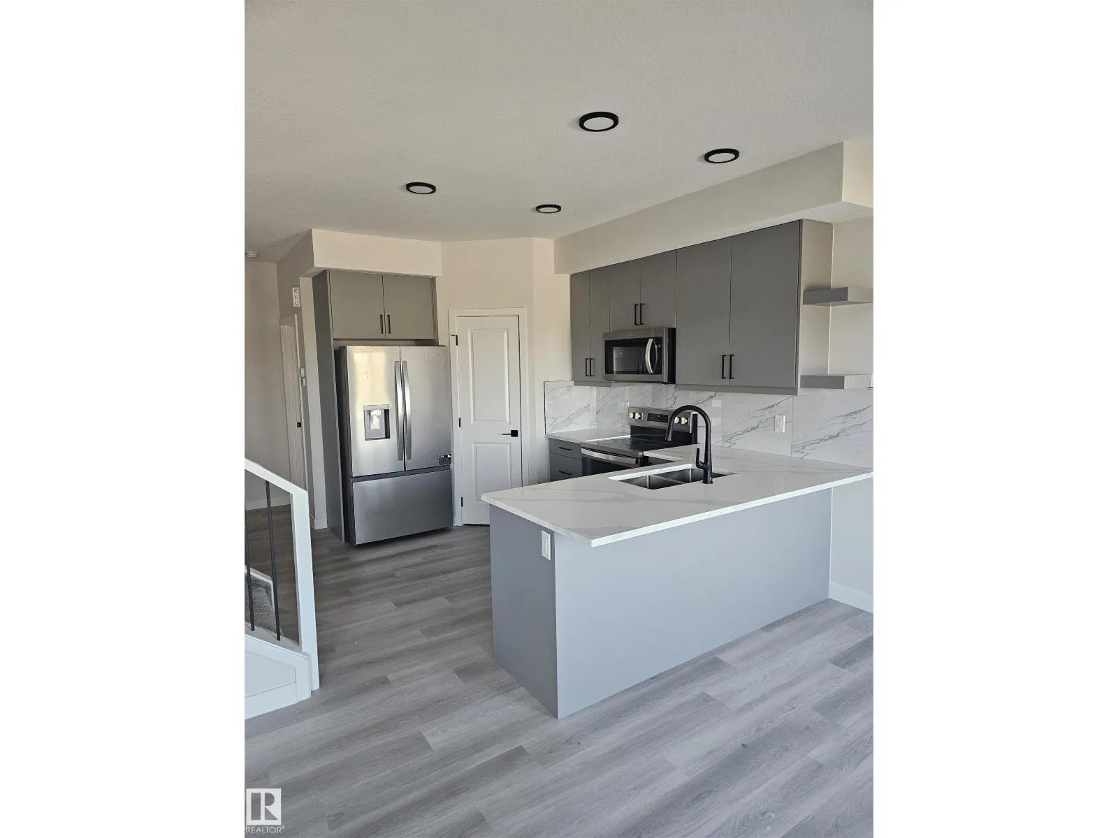 131 PIERWYCK LO