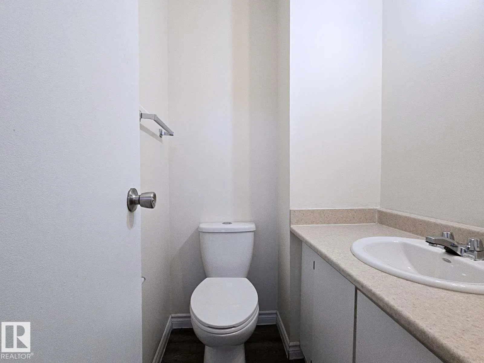 14458 56 ST NW