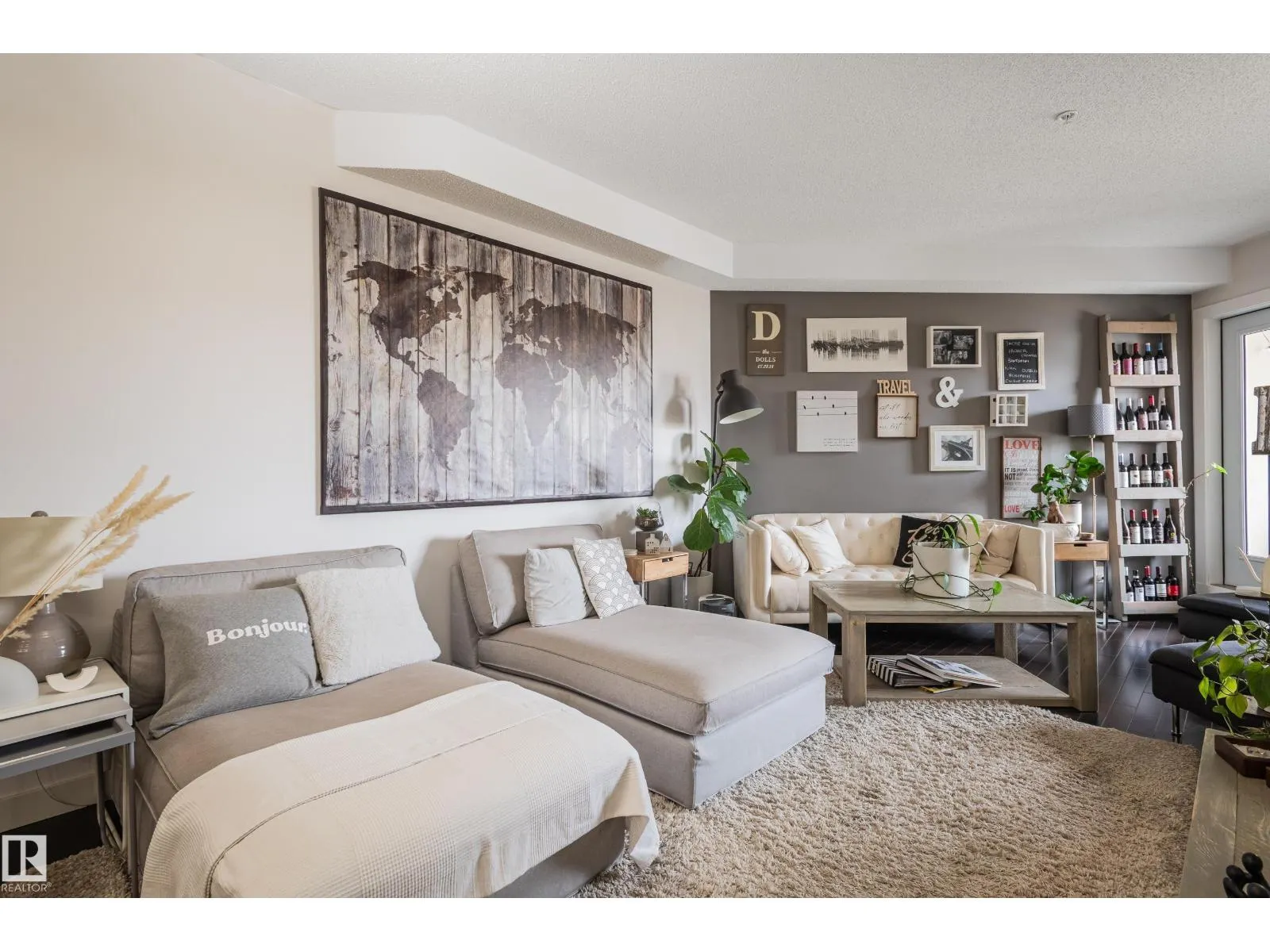 #305 10523 123 ST NW