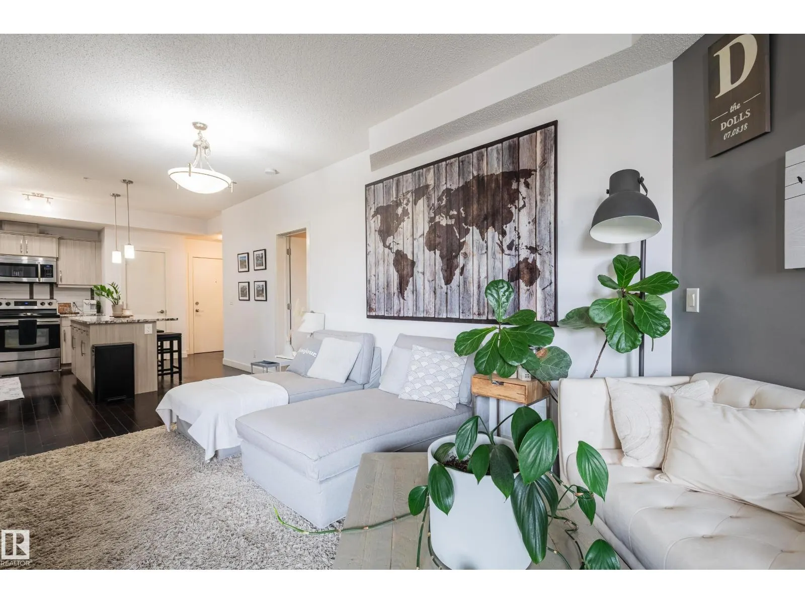 #305 10523 123 ST NW