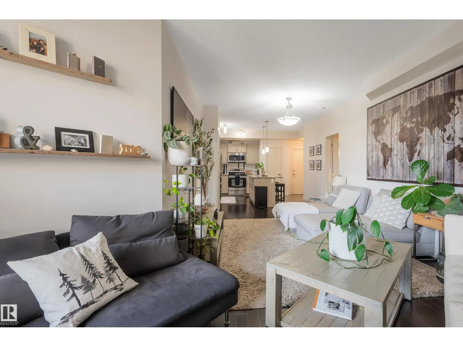 #305 10523 123 ST NW
