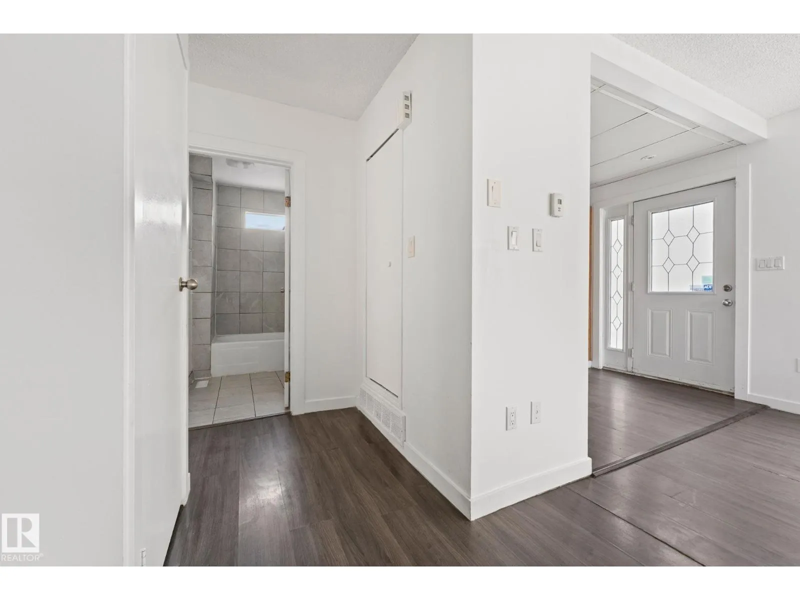 11817 44 ST NW