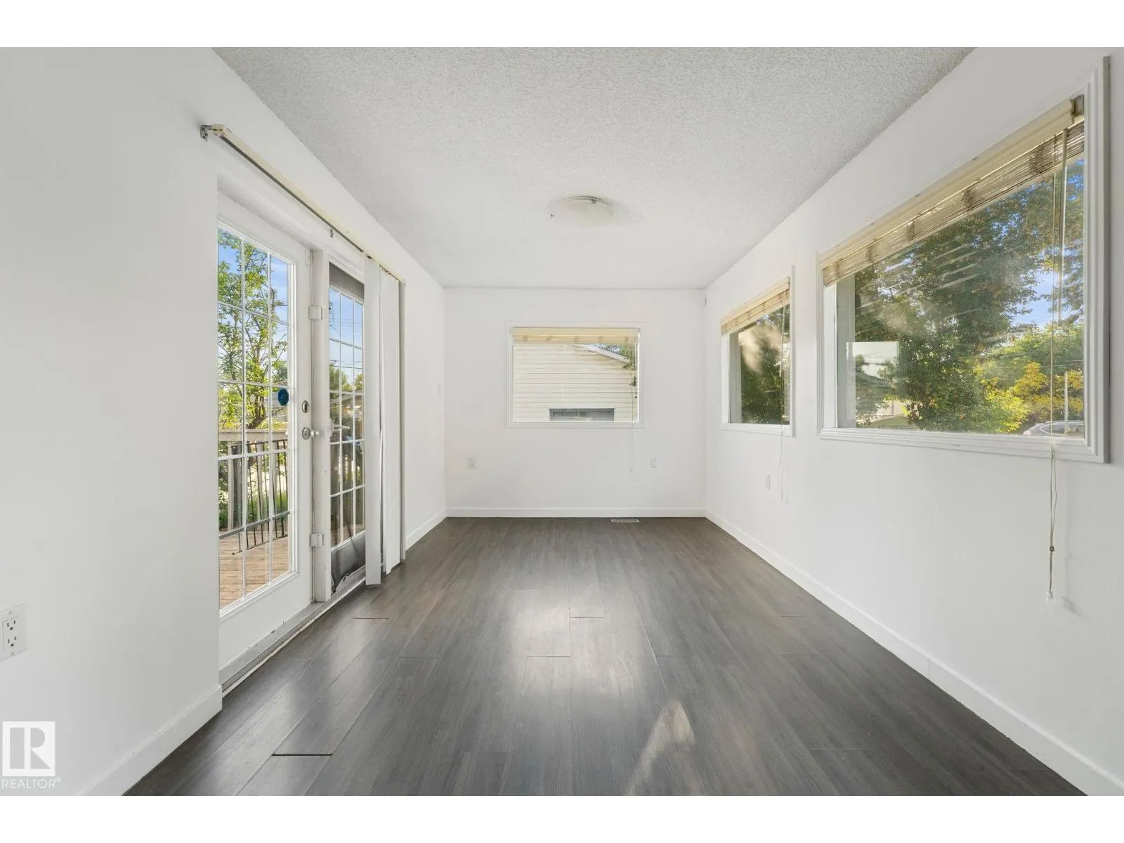 11817 44 ST NW