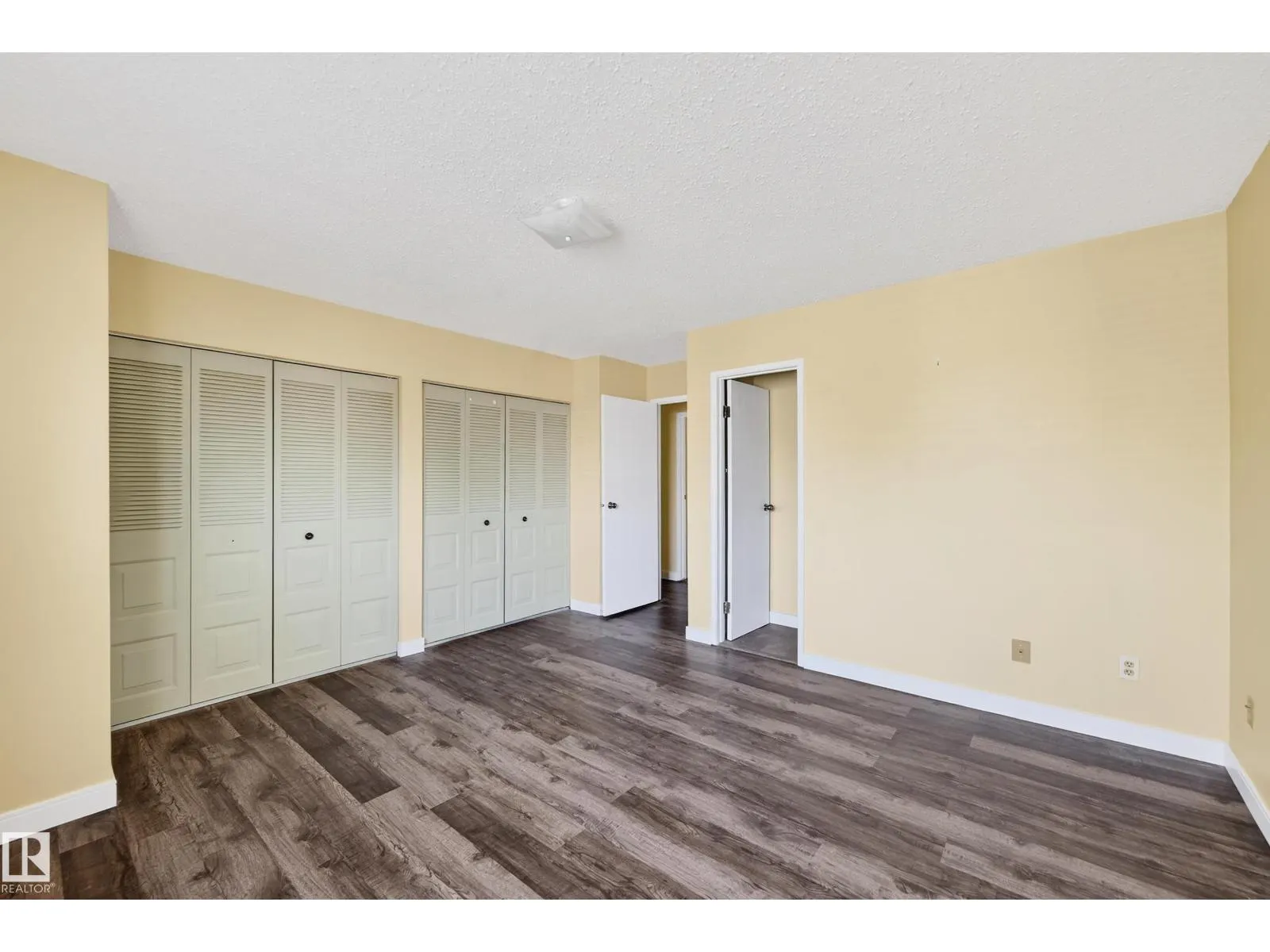 #19 3115 119 ST NW