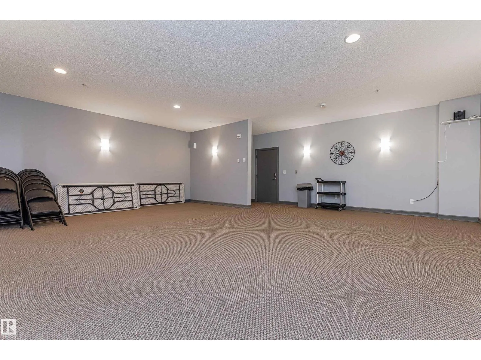 #315 226 MACEWAN RD SW