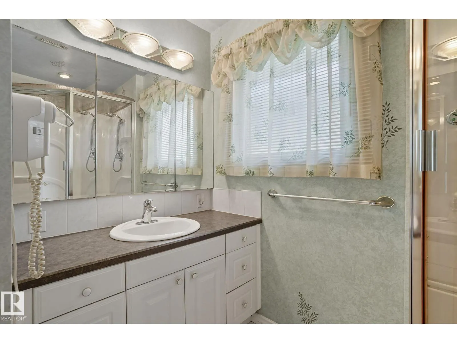 10430 31A AV NW