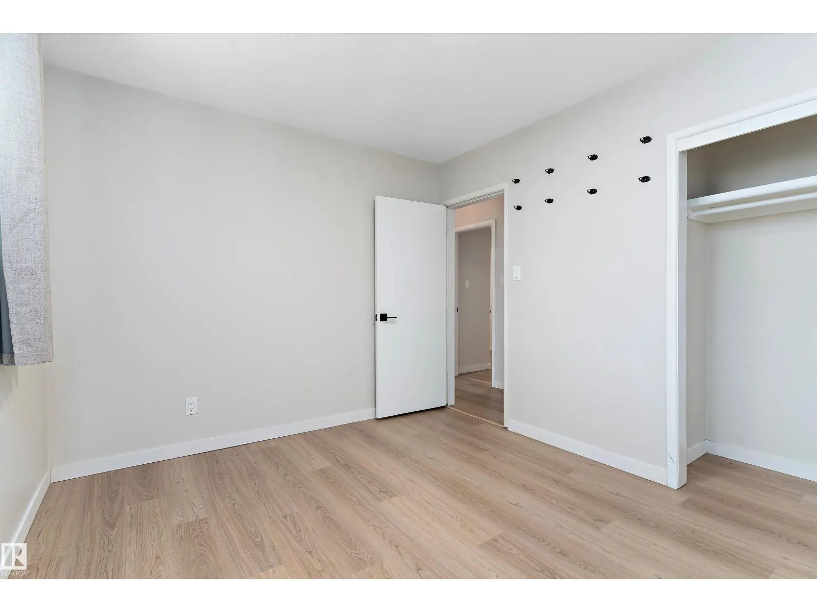 11015 152 ST NW