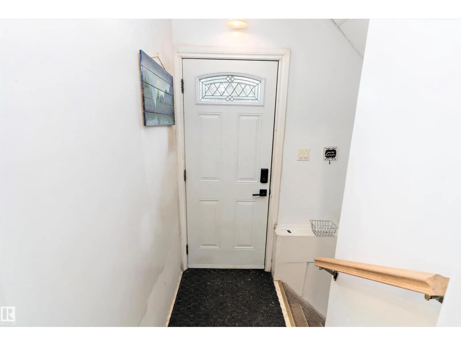 11015 152 ST NW