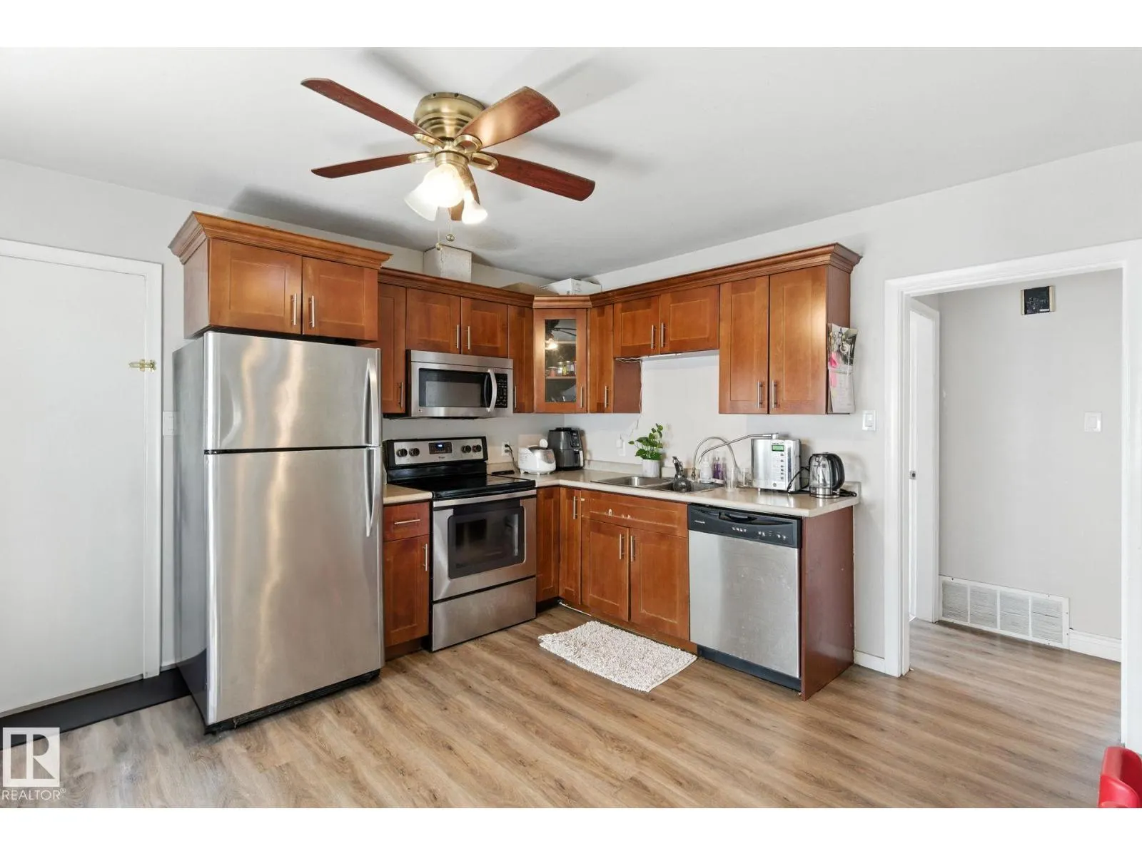11920 71 ST NW