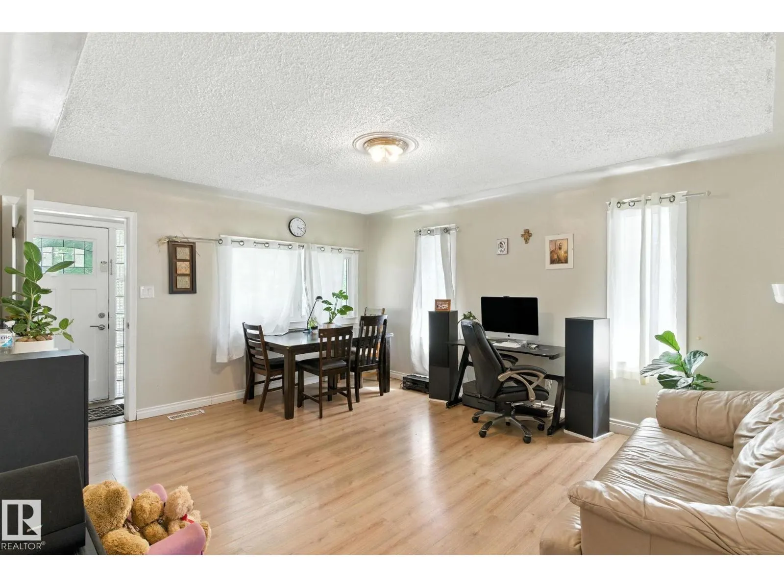11920 71 ST NW