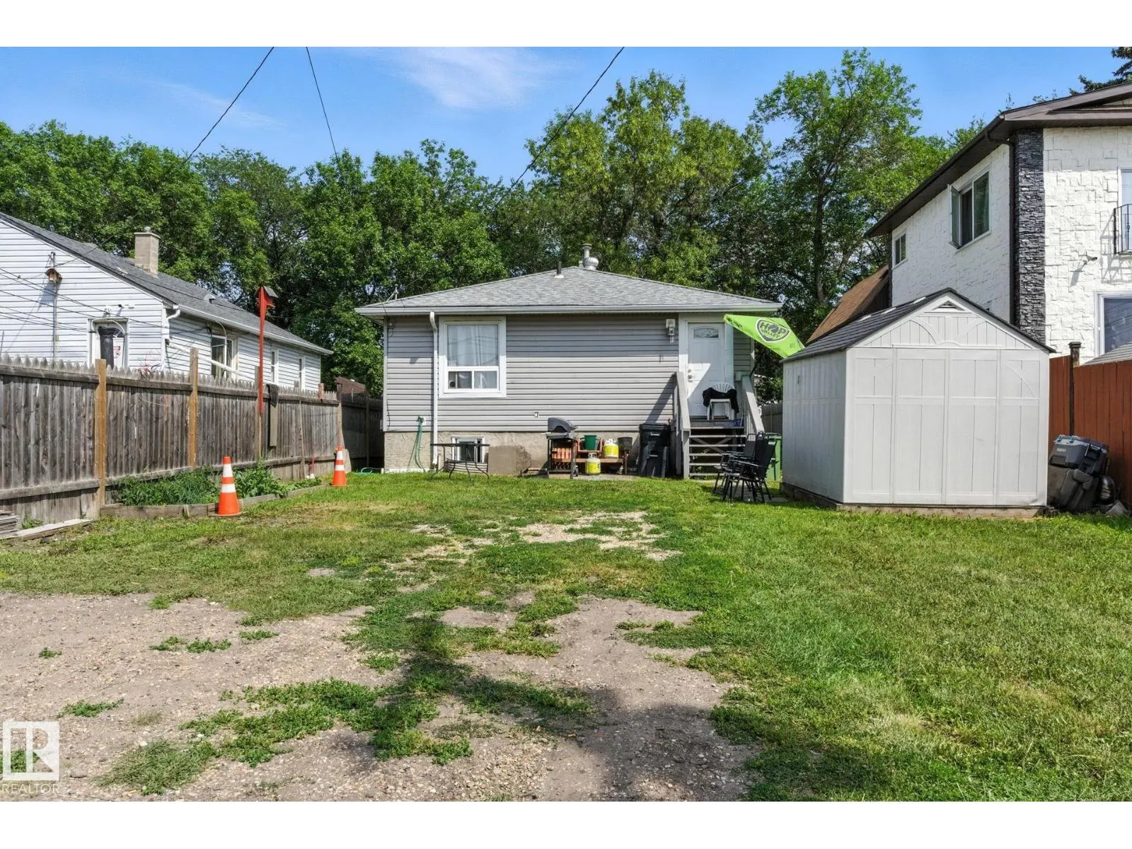 11920 71 ST NW