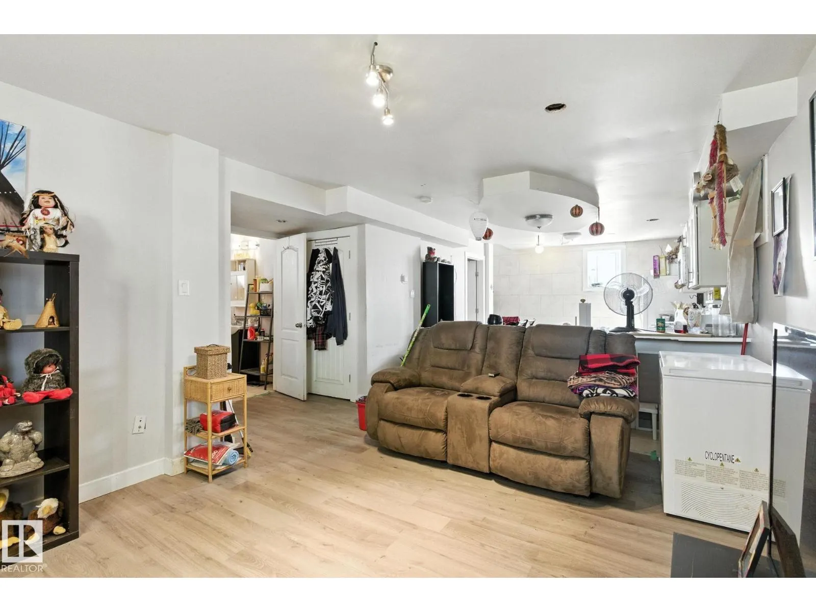 11920 71 ST NW