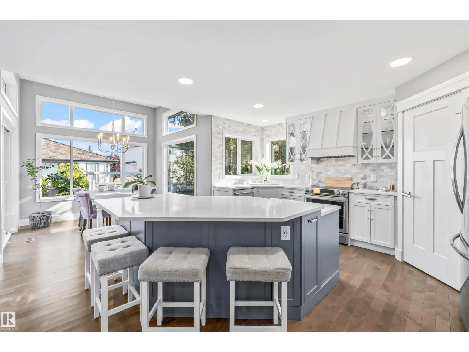 23 NEWCASTLE RD