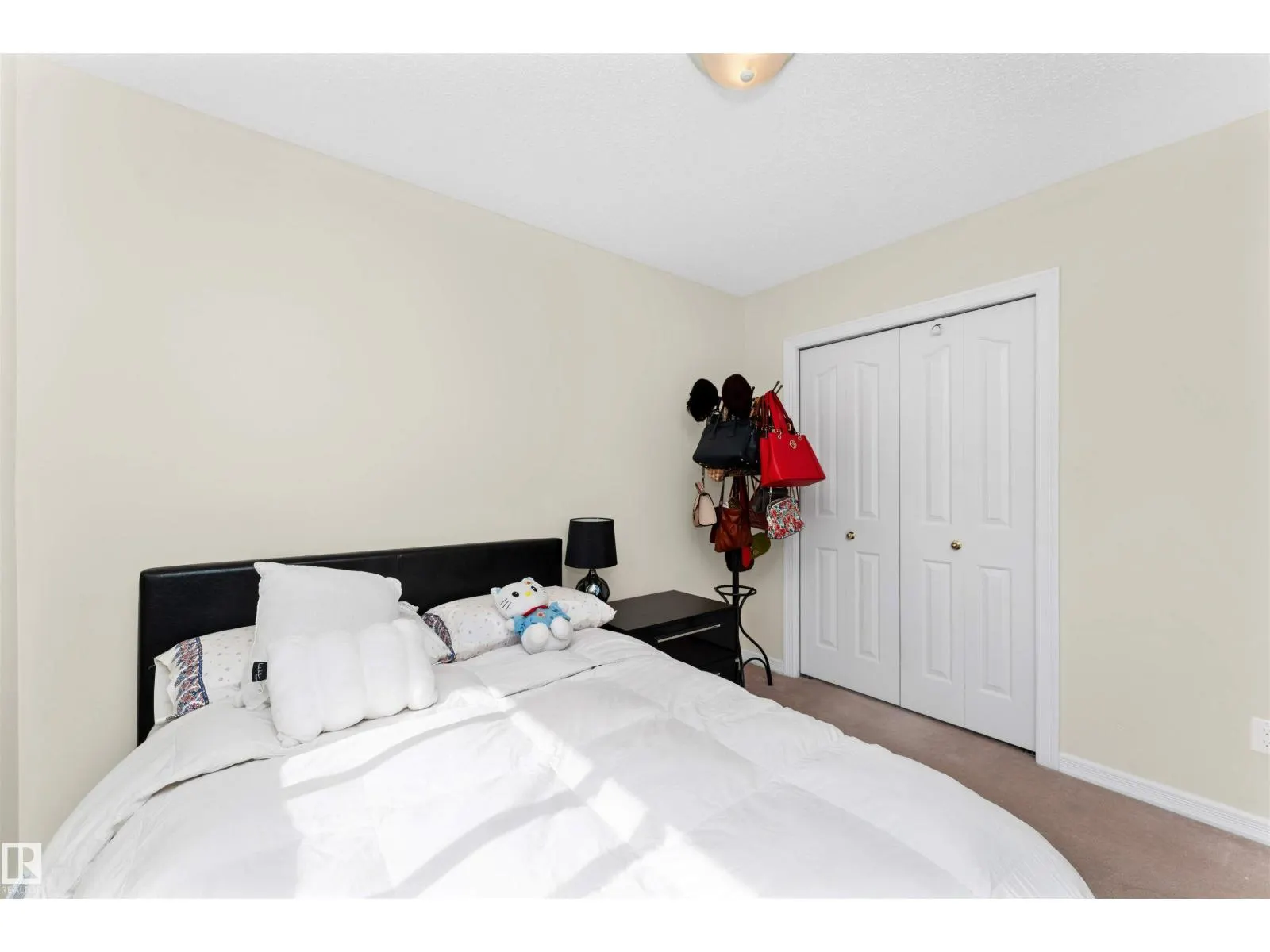 #22 2419 133 AV NW