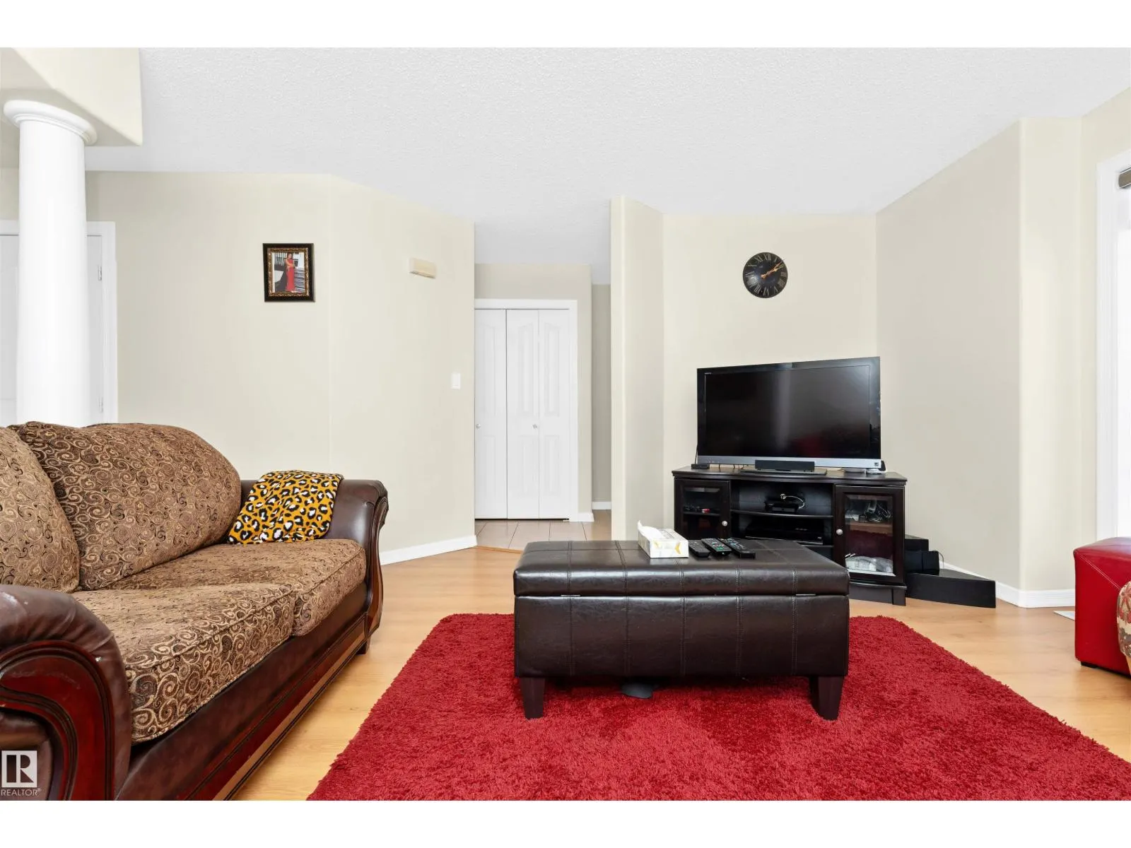#22 2419 133 AV NW