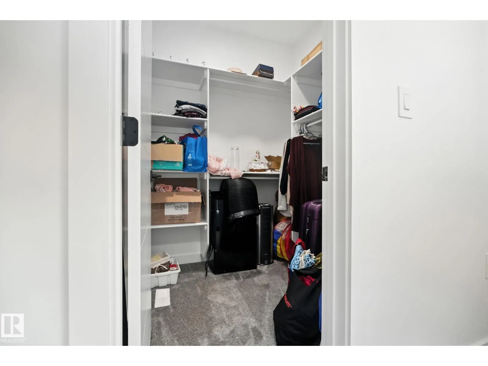 50 GRASSVIEW CR