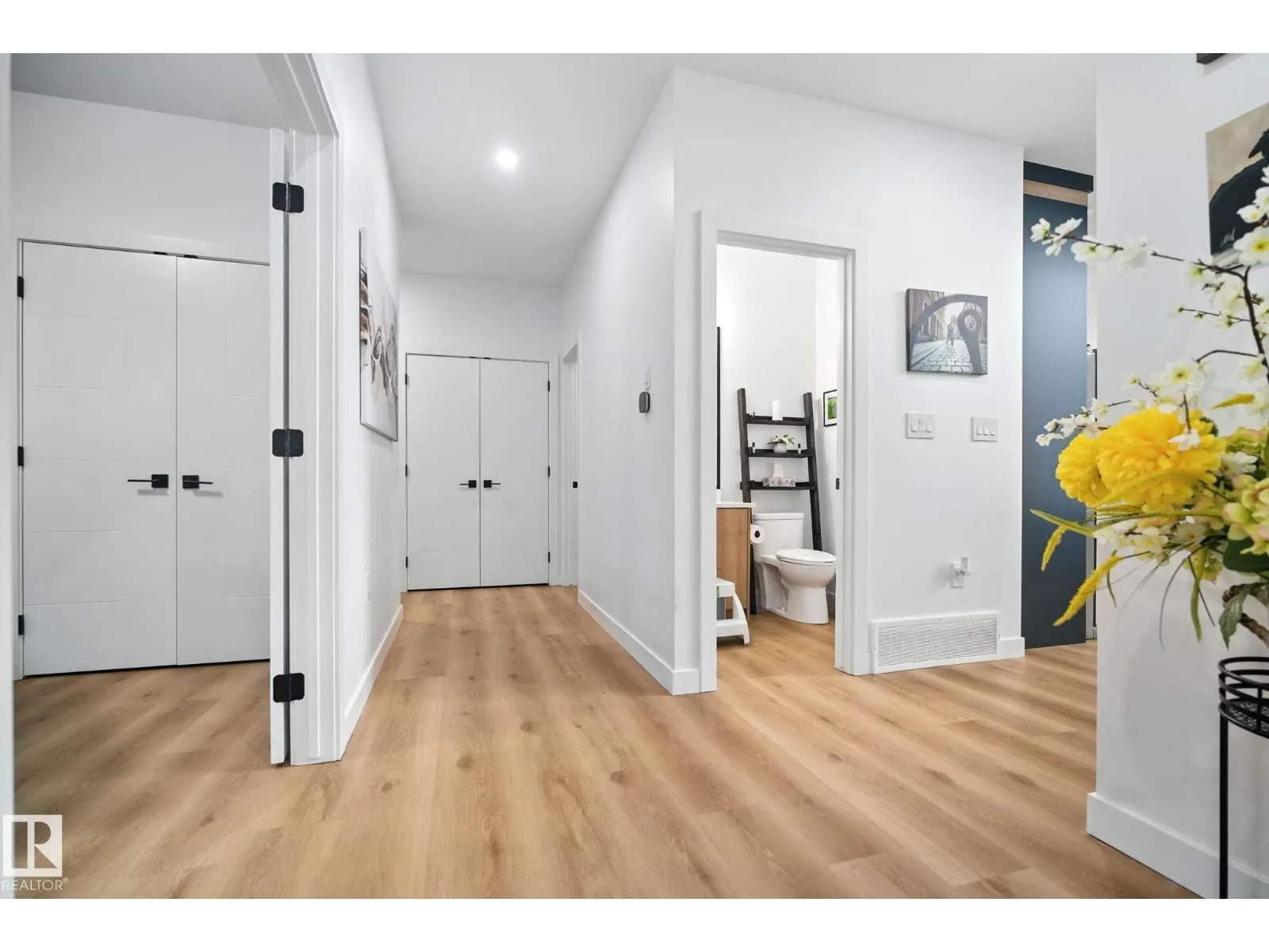 50 GRASSVIEW CR