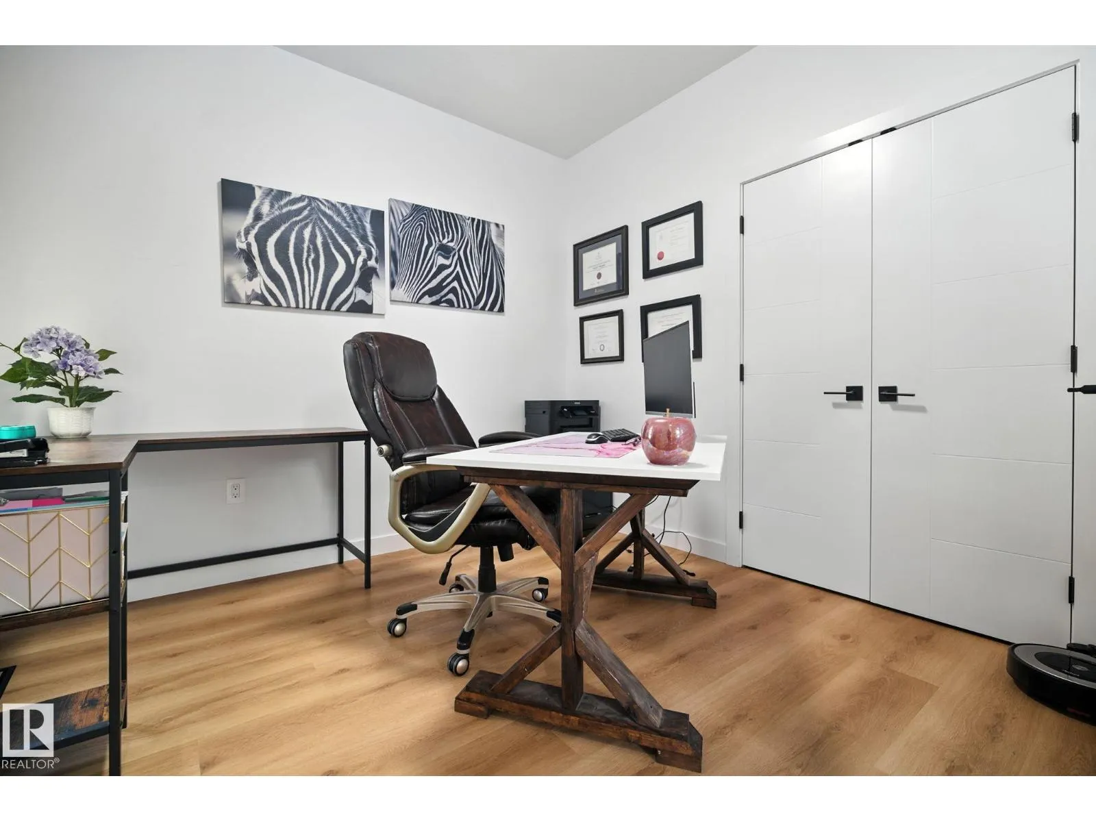 50 GRASSVIEW CR