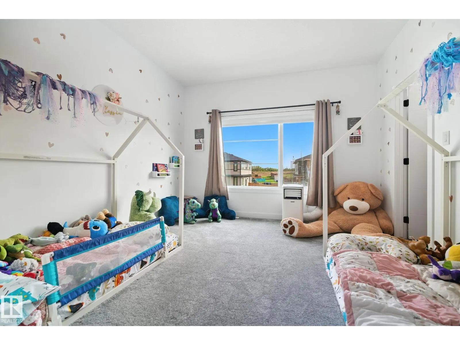 50 GRASSVIEW CR
