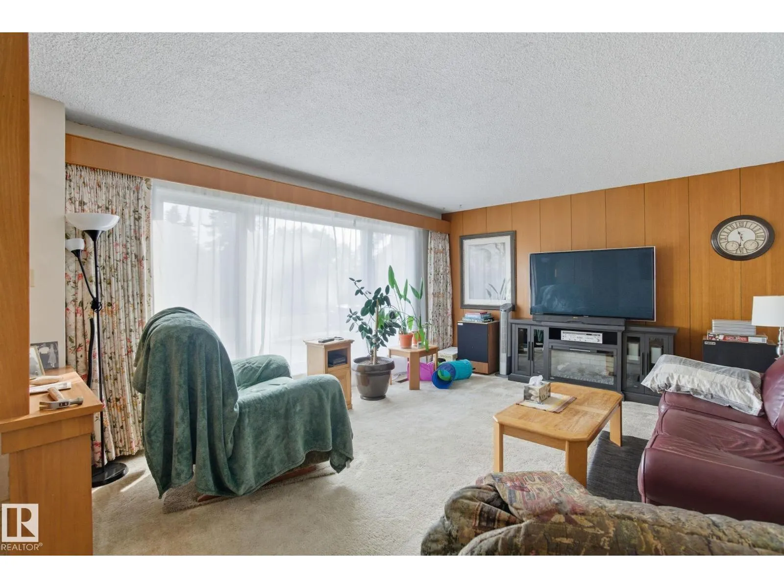 13612 135 ST NW