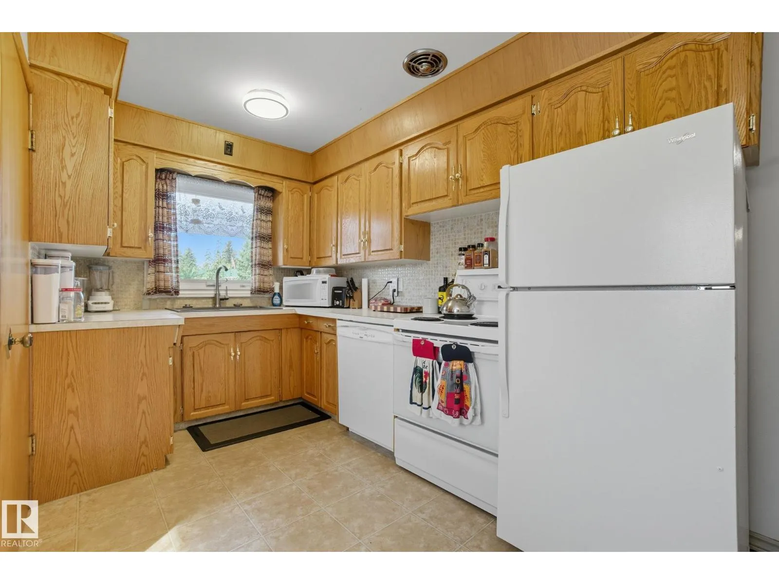 13612 135 ST NW