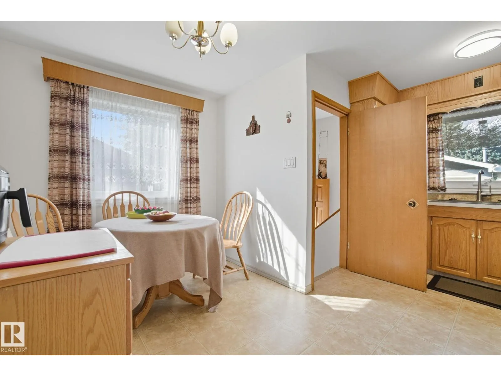 13612 135 ST NW