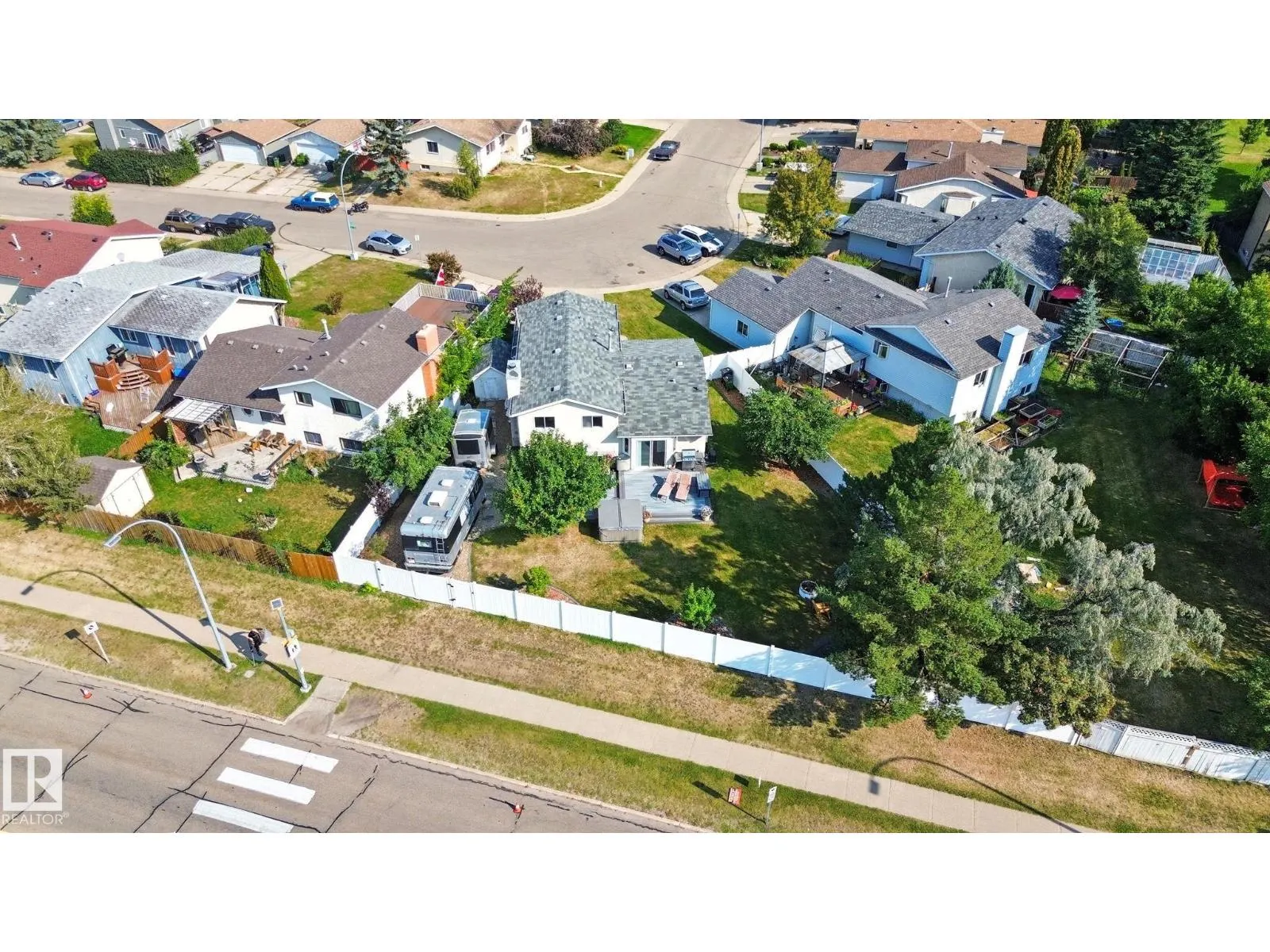 4003 18 AV NW