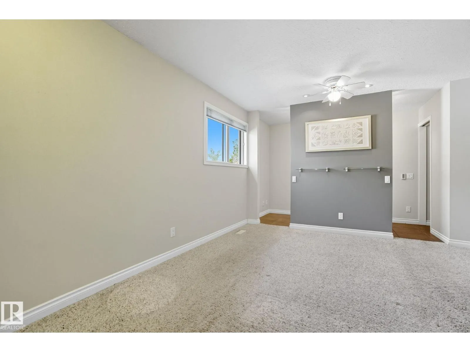 4003 18 AV NW