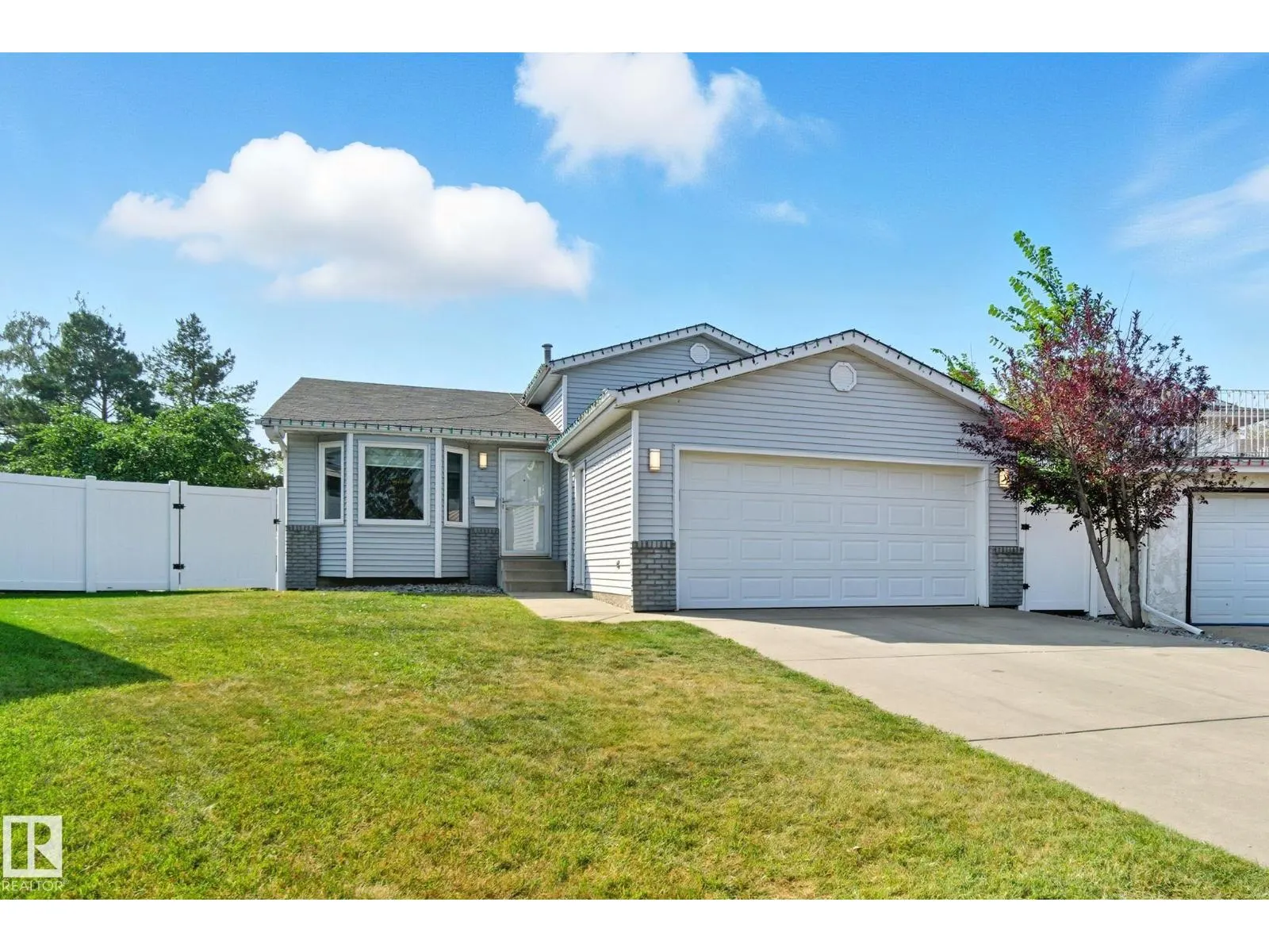 4003 18 AV NW