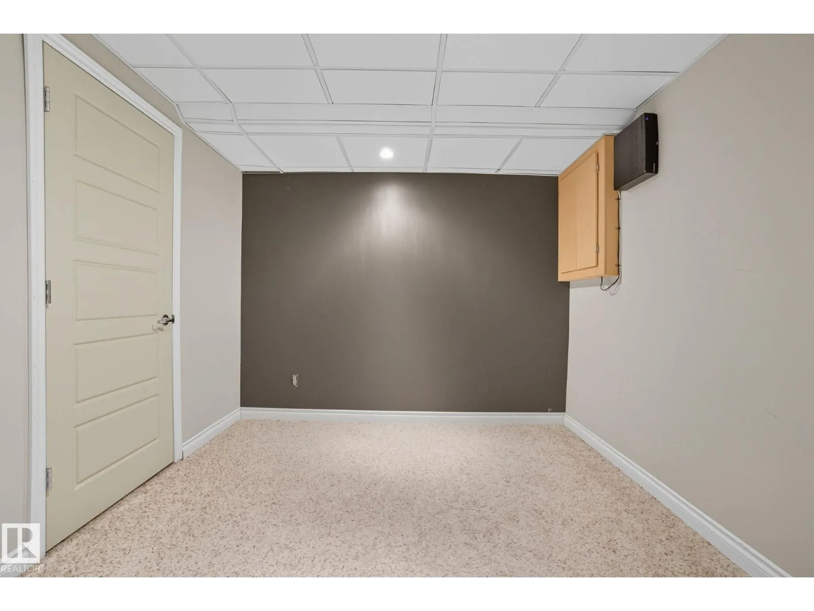 4003 18 AV NW