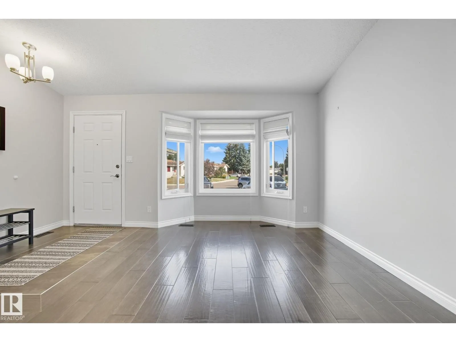4003 18 AV NW