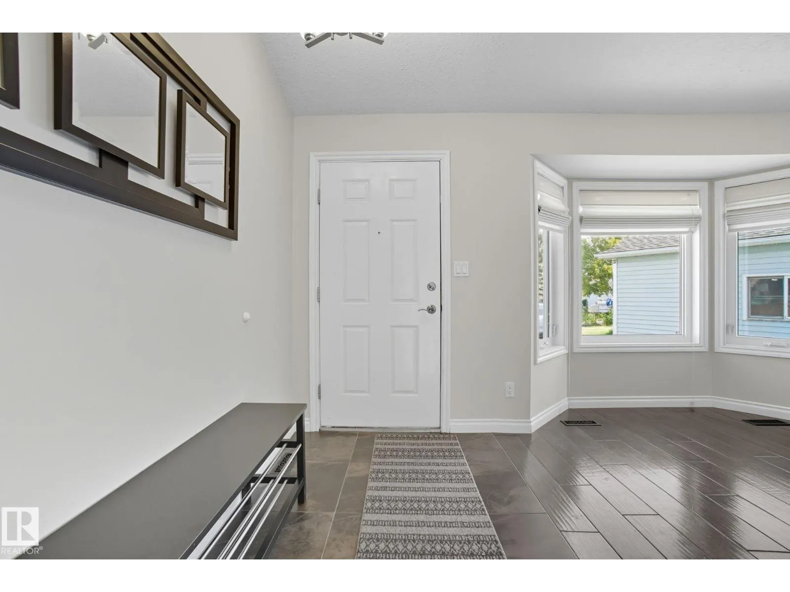 4003 18 AV NW