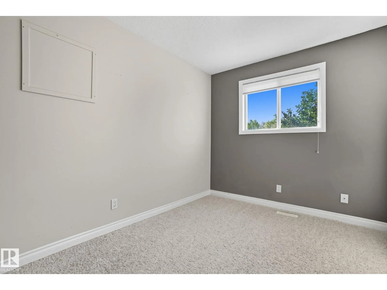 4003 18 AV NW
