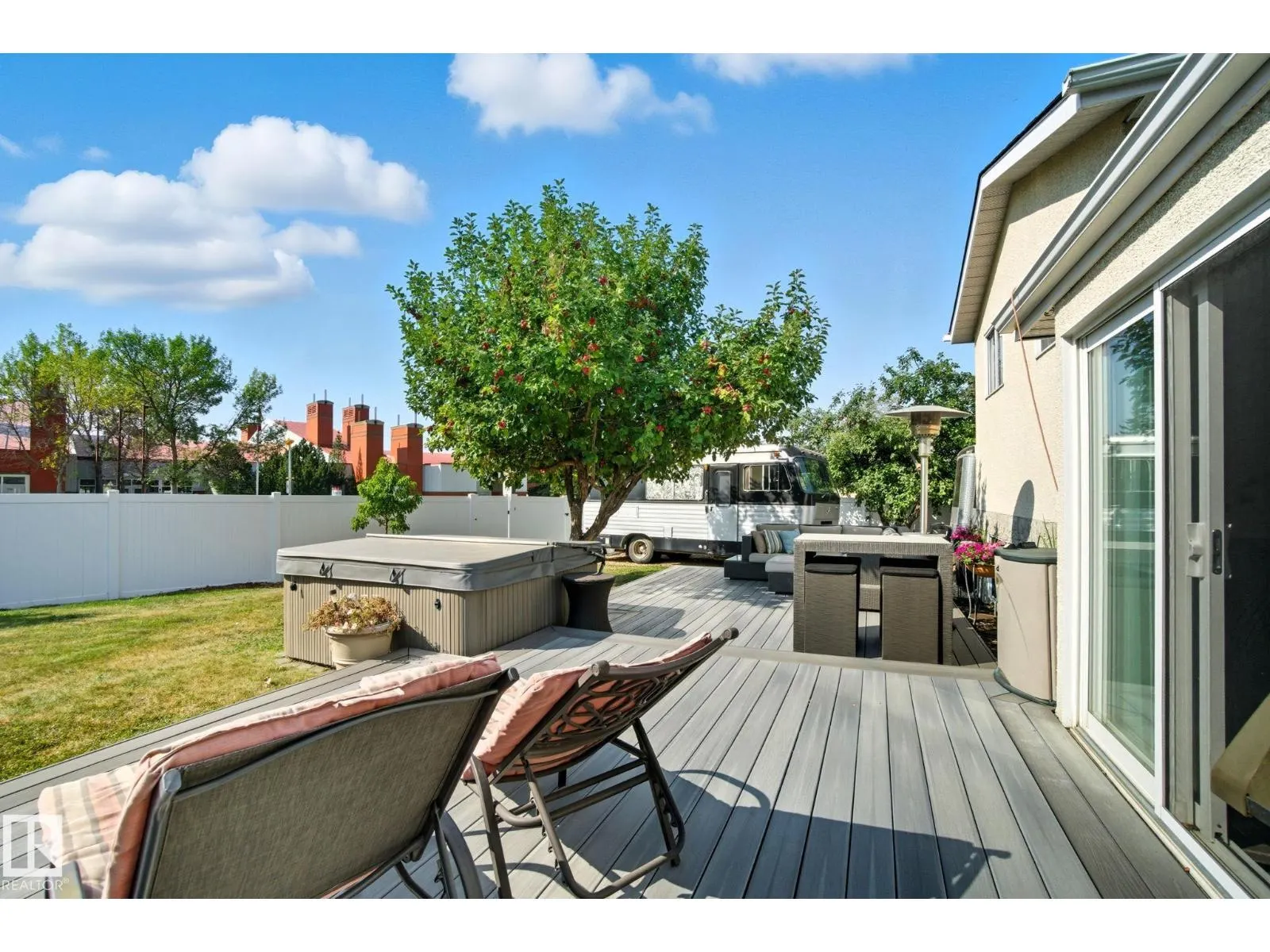 4003 18 AV NW