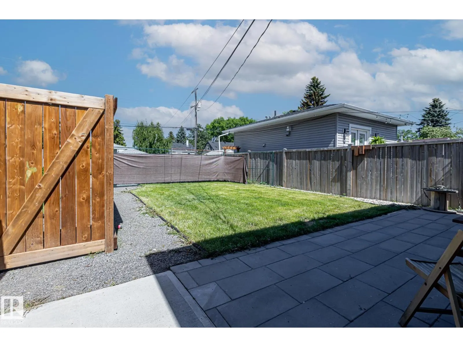 11420 112 AV NW