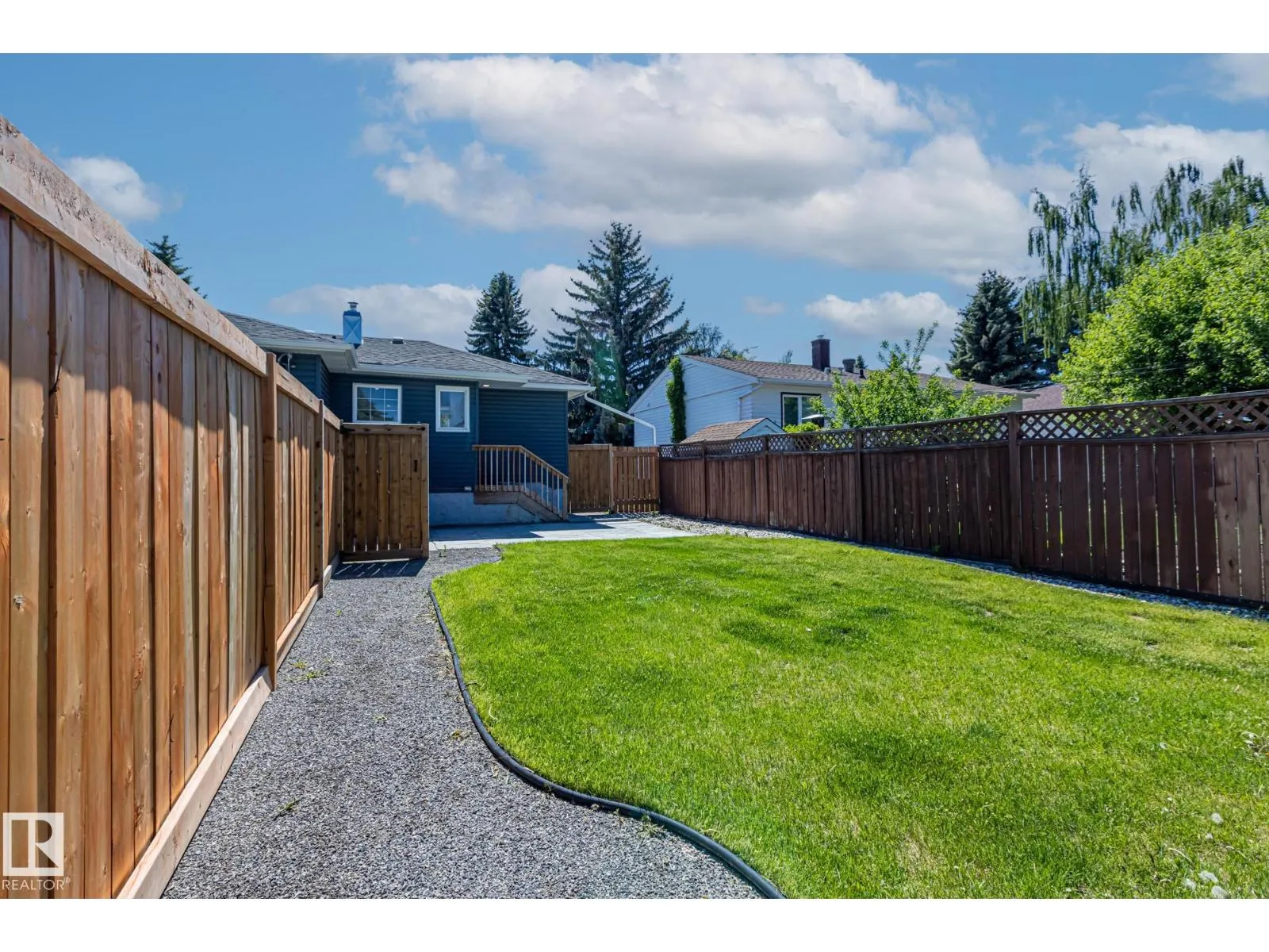 11420 112 AV NW