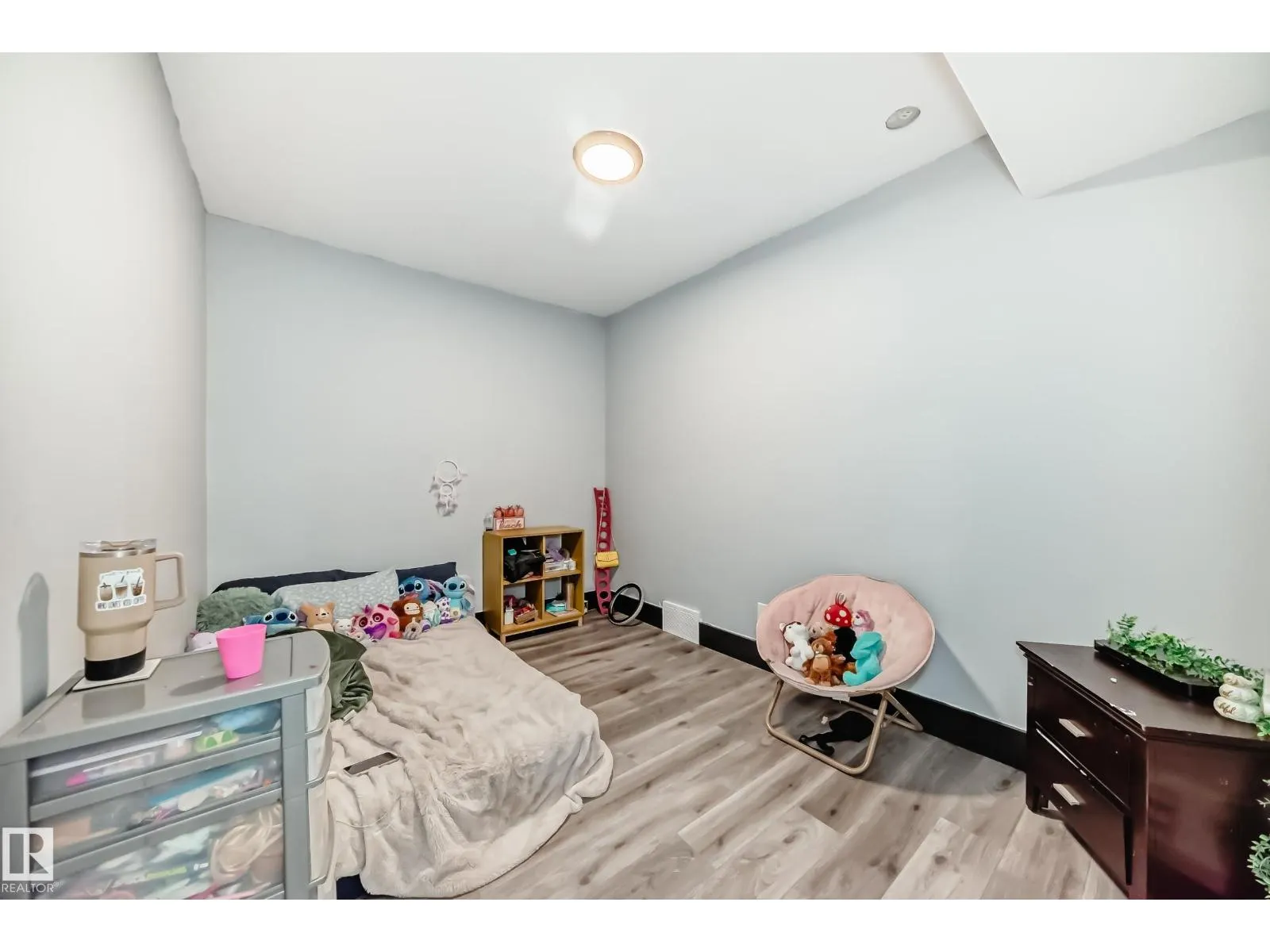 128 Houle DR
