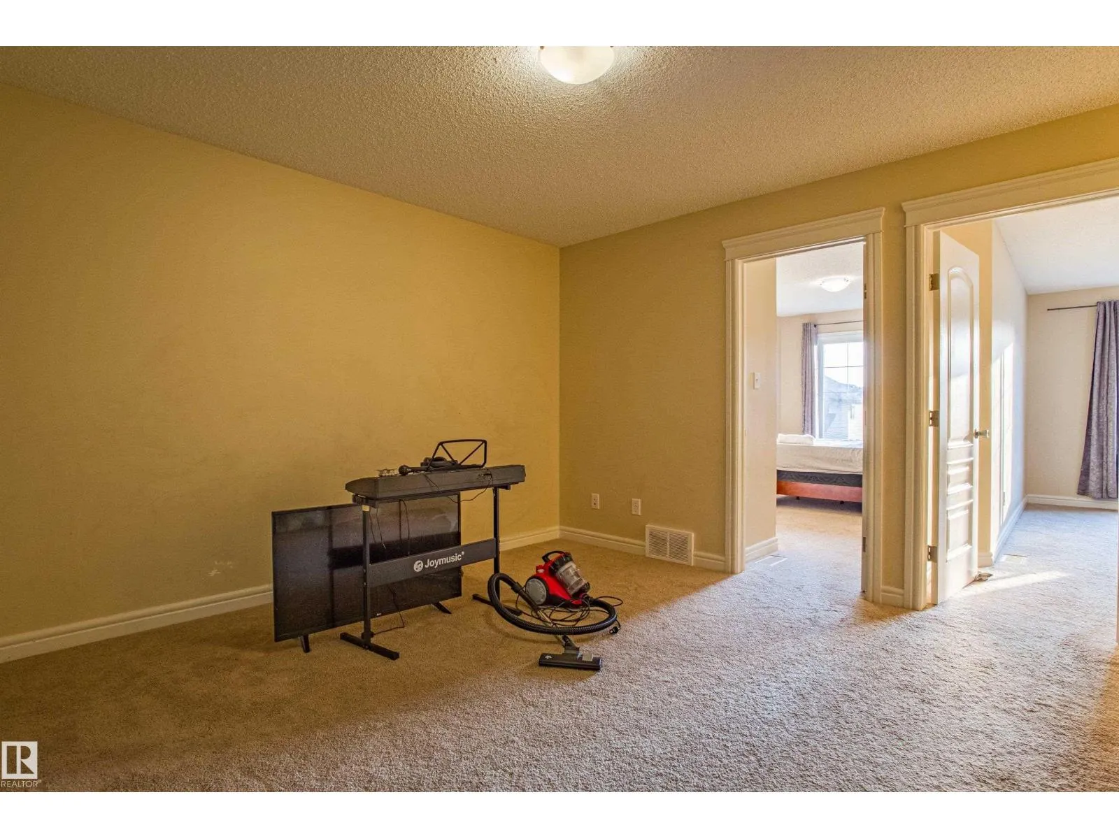 17091 38 Street NW