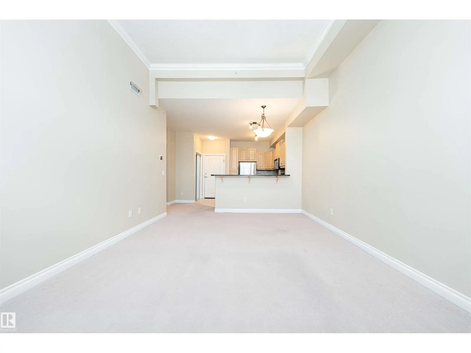 #419 12408 15 AV SW