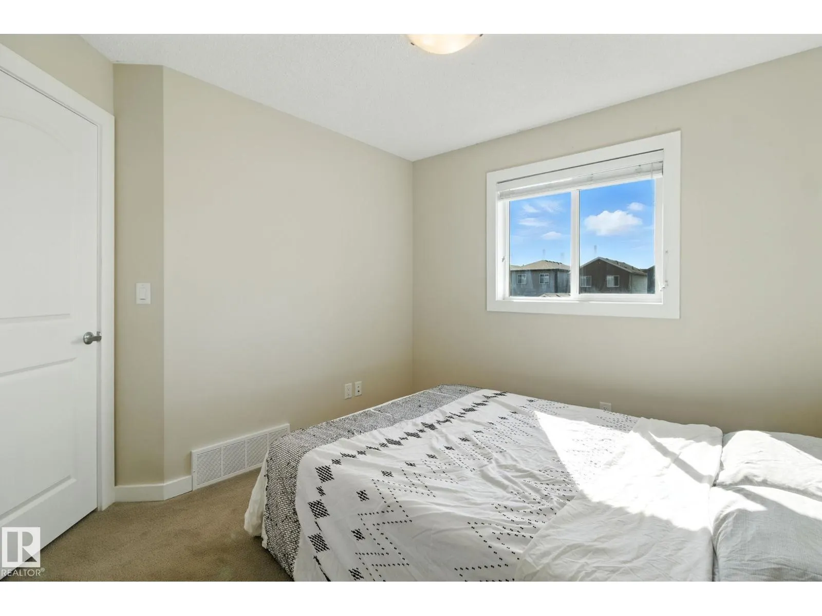 6088 ROSENTHAL WY NW