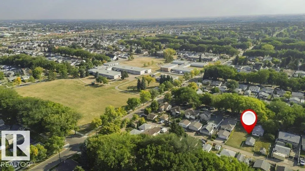 12024 56 ST NW