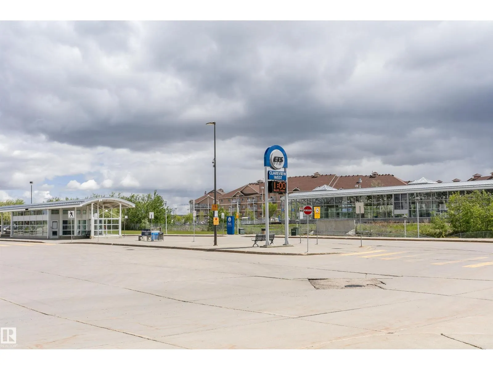 #1-307 4245 139 AV NW