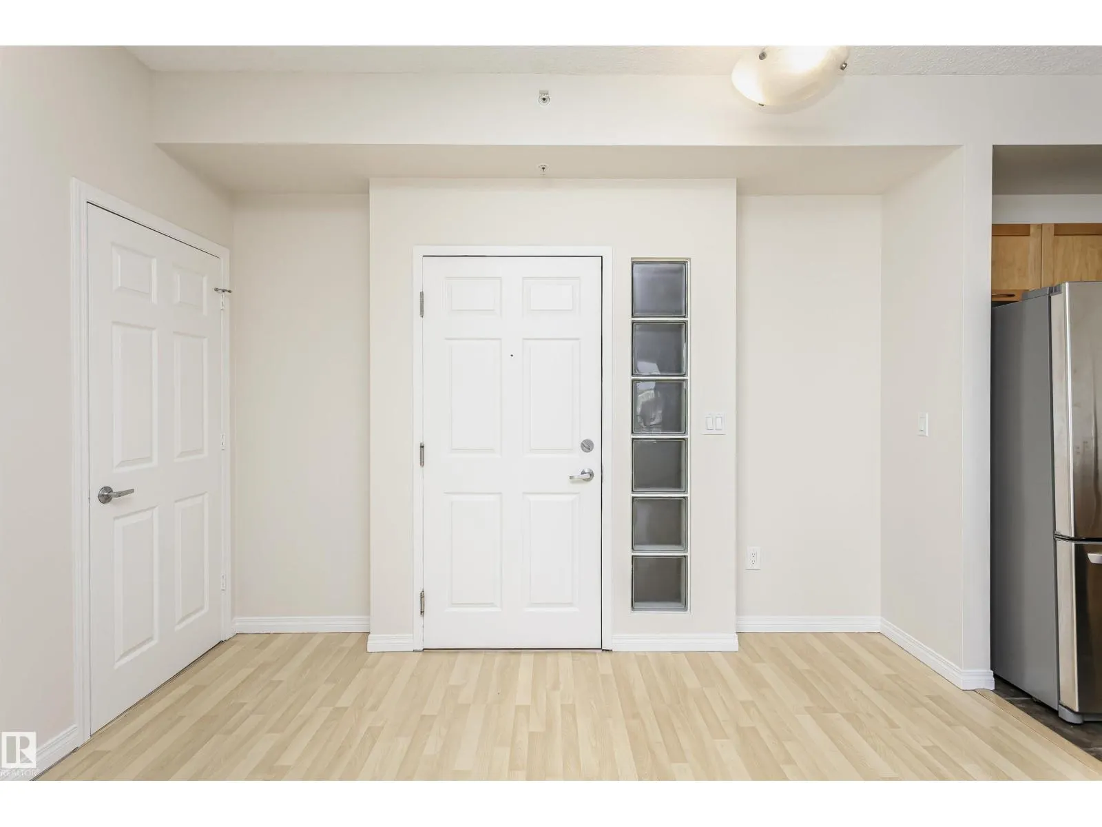 #1-307 4245 139 AV NW
